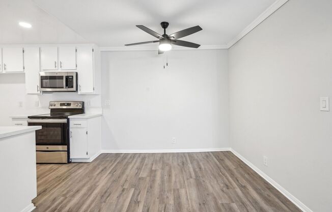 1 bed, 1 bath, 695 sqft, $1,898, Unit 208