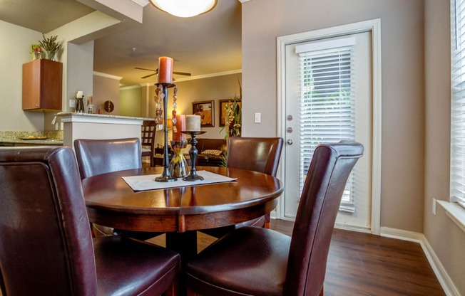 Dining Area at The Ranch at Pinnacle Point Apartments in Rogers, AR