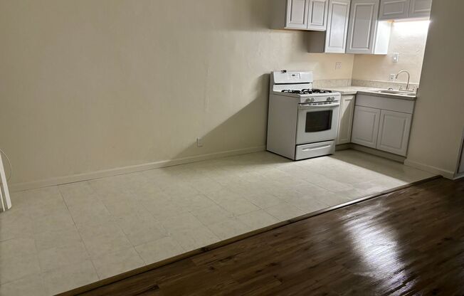 1 bed, 1 bath, $995, Unit 611 Eye St #C