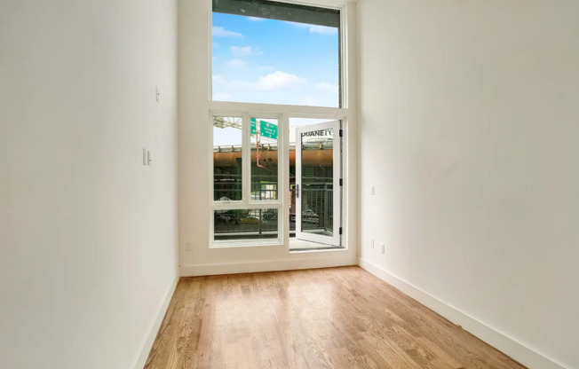 149 W 9 ST