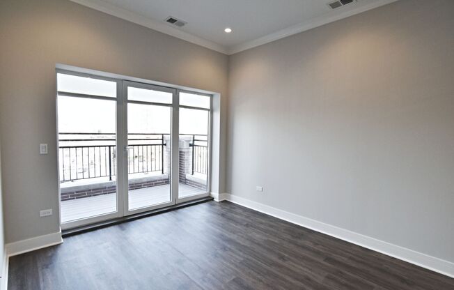 2 beds, 2 baths, 950 sqft, $3,550, Unit 927-301