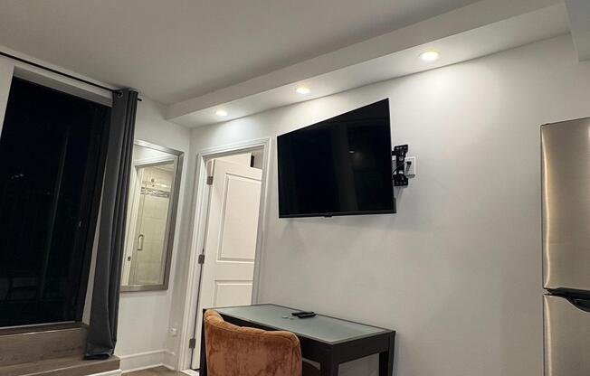 Studio, 1 bath, $3,895, Unit 11J