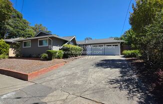 Charming and well maintained 3BD/2BA Home Near Doyle Park