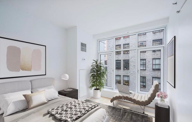5 E 44 ST