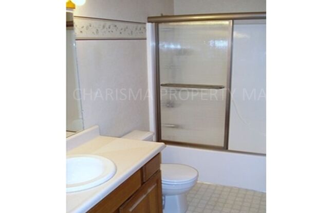 4 beds, 2 baths, $1,699