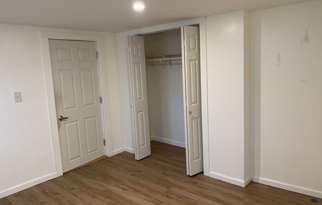 3 beds, 2 baths, $2,325, Unit 114B