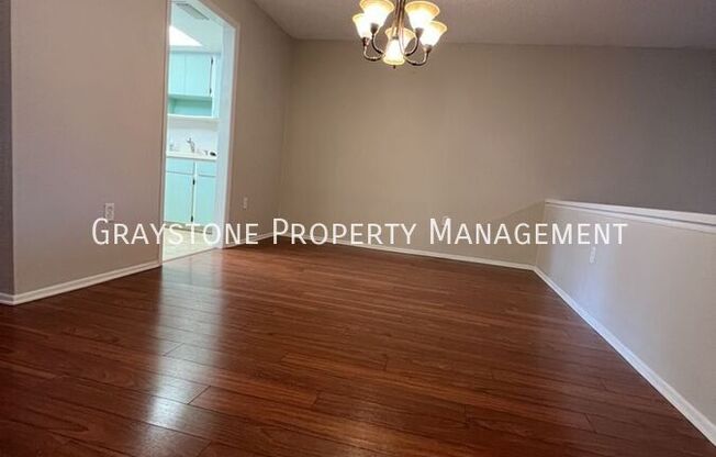 450 LAKEVIEW DR