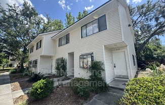 6292 SW 8th Place