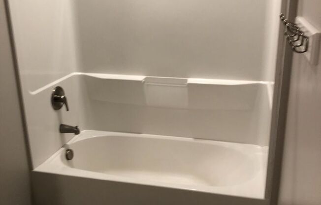 1 bed, 1 bath, 807 sqft, $1,425, Unit B03