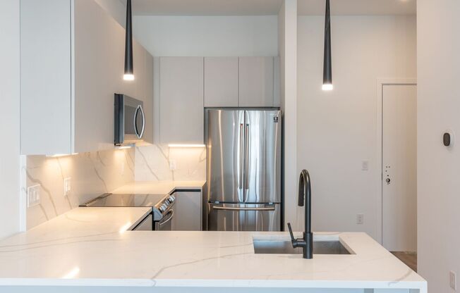 1 bed, 1 bath, 700 sqft, $1,650, Unit 408
