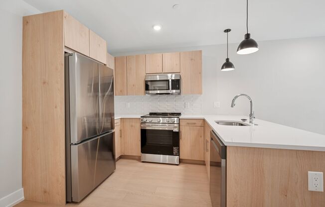 1 bed, 1 bath, 599 sqft, $1,800, Unit Unit 704