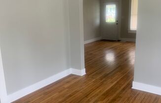 Beautifully Remodeled 3 Bedroom Home EastLake Area