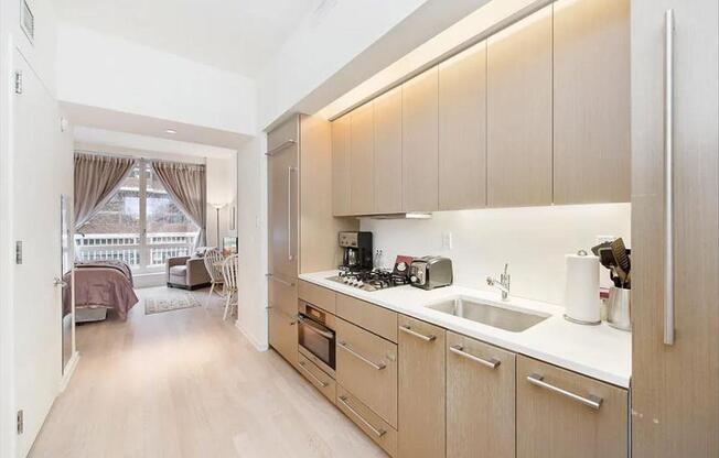 1 bed, 1 bath, 450 sqft, $3,750, Unit 2G