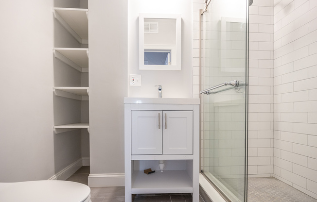 4 beds, 2 baths, $4,600, Unit 2