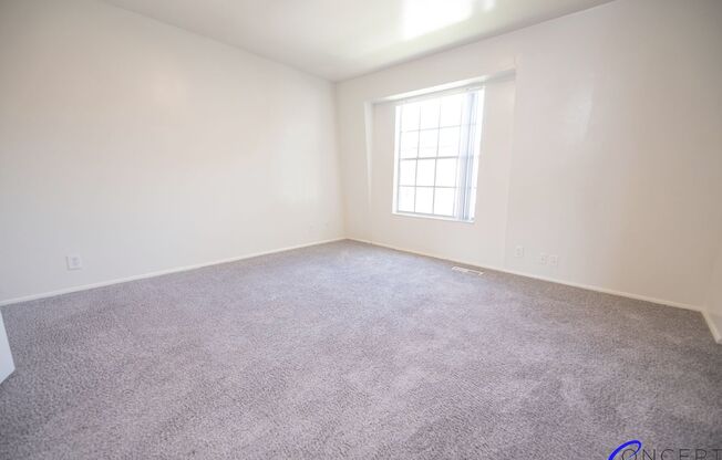 2 beds, 1.5 baths, 1,040 sqft, $1,449, Unit 09