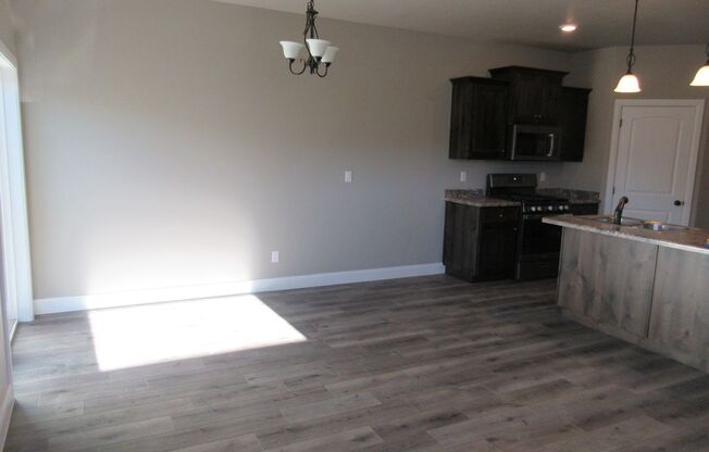 3 beds, 2.5 baths, $1,495, Unit # K 1