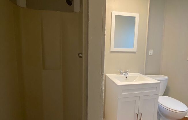 Studio, 1 bath, 420 sqft, $650, Unit #2