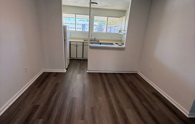 2 beds, 1 bath, 850 sqft, $845, Unit Apt. 42