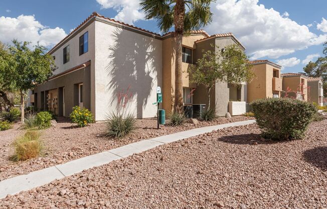 Recently renovated 3 br unit on 2nd floor of gated Desert Shores community
