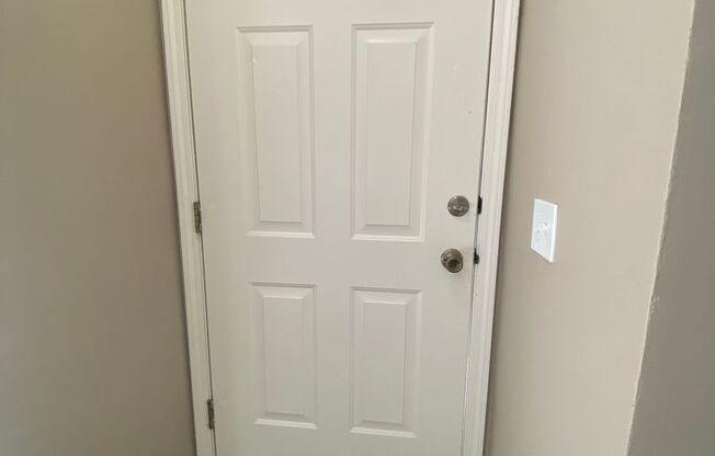 2 beds, 1.5 baths, 750 sqft, $1,219, Unit 12706C