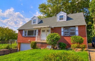 11 PULASKI PL