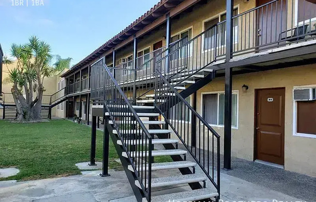 291 AVOCADO ST