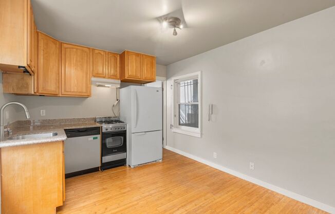 1409-1421 Sacramento St./ 7-9 Kimball Pl. (1078r)