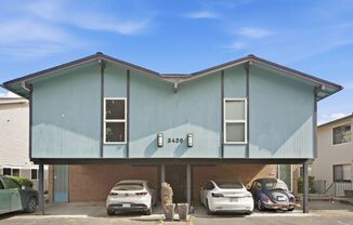 Spacious 2 bed, 2 bath, views, laundry in unit, quiet 4 unit building.
