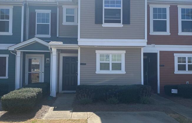 Charming Townhouse located in Fort Mill.
