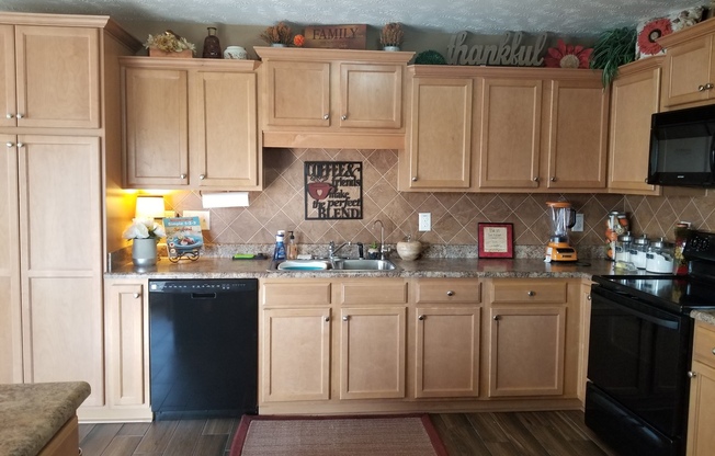 3 beds, 2 baths, $1,800