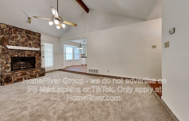 816 CASTLEVIEW DR