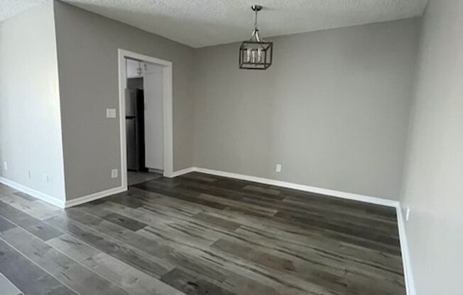 TARZANA 6150
