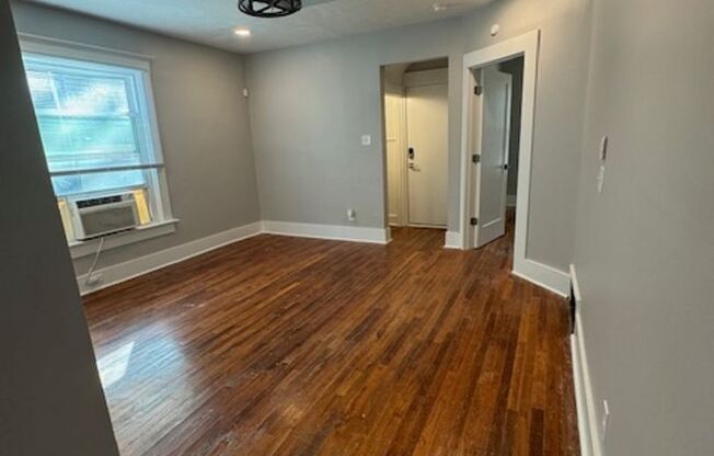 3 beds, 1 bath, $1,600, Unit #1