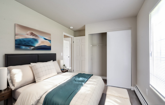 2 beds, 1 bath, 850 sqft, $1,199, Unit CC205