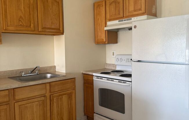 4800-02 Woodland Ave.