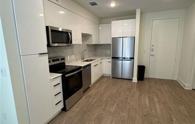 1 bed, 1 bath, 699 sqft, $1,510, Unit 333