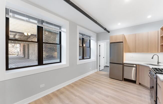 Studio, 1 bath, 212 sqft, $1,295, Unit 009