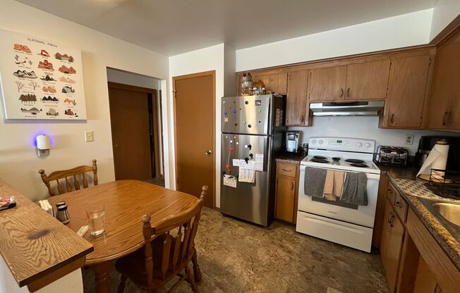 1 bed, 1 bath, $1,015, Unit 23