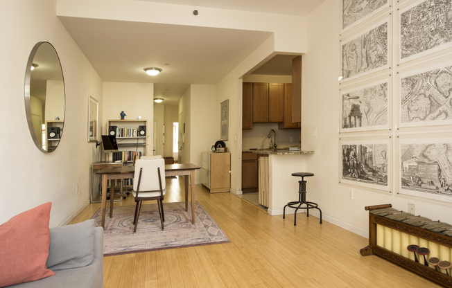 247 W 115 ST