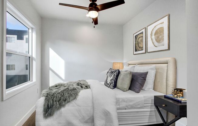 161 S BURLINGTON AVE