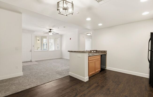 1 bed, 1 bath, 784 sqft, $2,000, Unit 1513