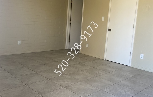 2828 N FONTANA AVE