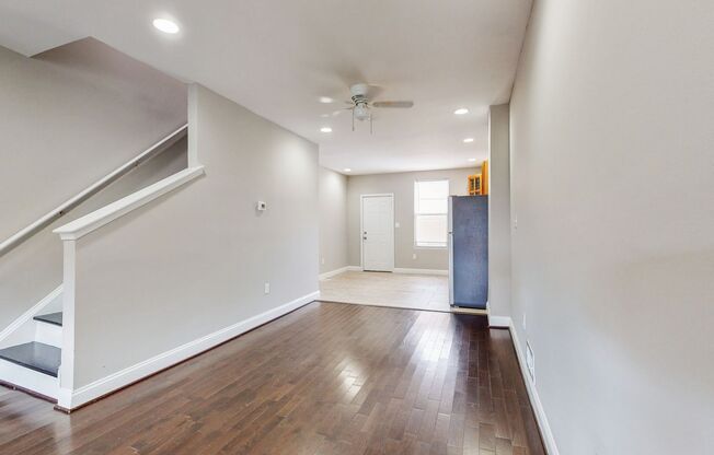 2 beds, 1 bath, $1,499