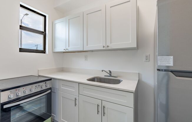 Studio from $1,500/mo & 1/1 from $1,600/mo, newly renovated/Estudio desde $1,500/mes y 1/1 desde $1,600/mes