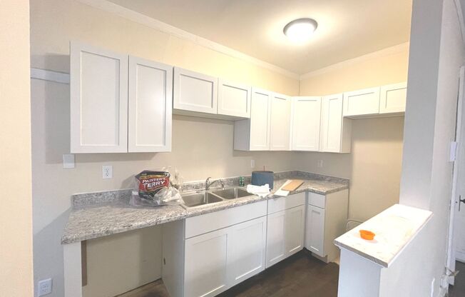 Studio, 1 bath, $875, Unit 23