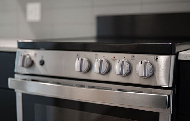 1 bed, 1 bath, 585 sqft, $1,715, Unit 515