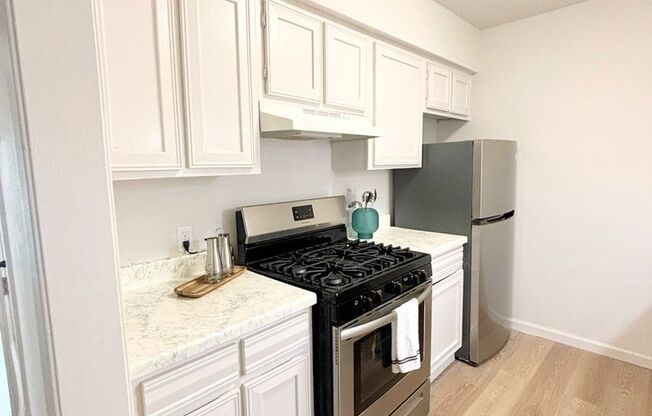 1 bed, 1 bath, 616 sqft, $850, Unit 52
