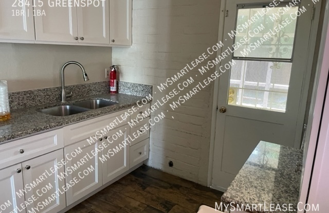 28415 GREENSPOT