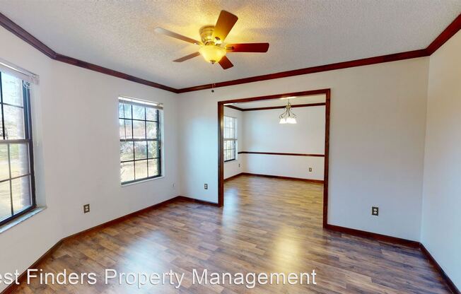 1607 Beverly Bay Ct