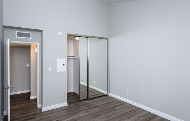 2 beds, 1.5 baths, 990 sqft, $2,395, Unit 241